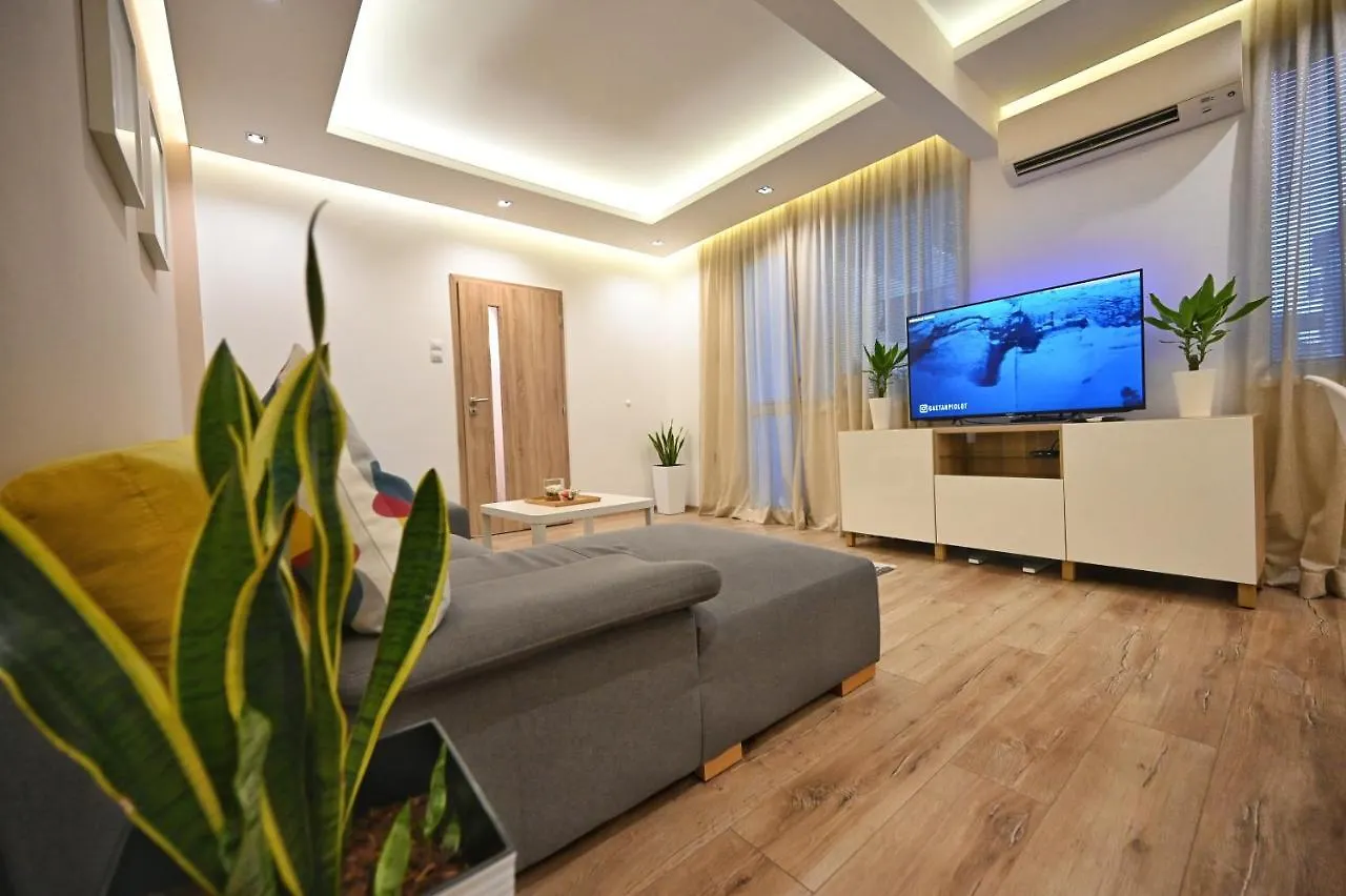 Modern Central 2-Bedroom Apartment With Parking Varna