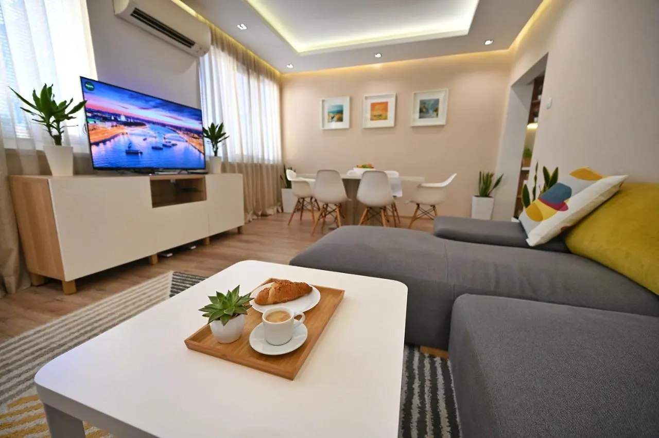 Modern Central 2-Bedroom Apartment With Parking Varna