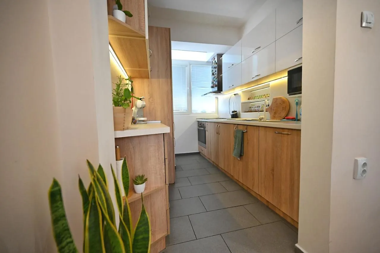 Modern Central 2-Bedroom Apartment With Parking Varna