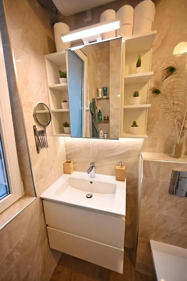 Modern Central 2-Bedroom Apartment With Parking Varna