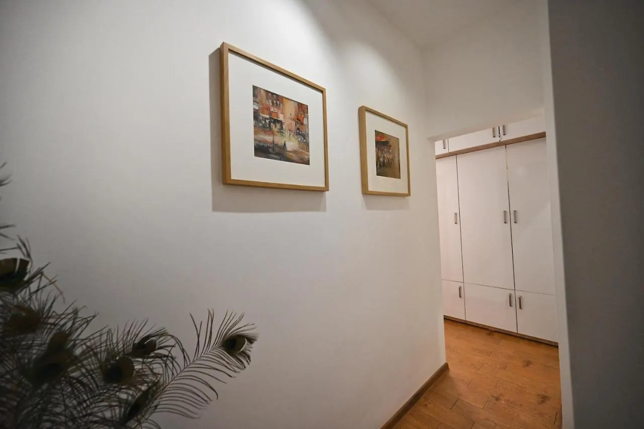 Modern Central 2-Bedroom Apartment With Parking Varna