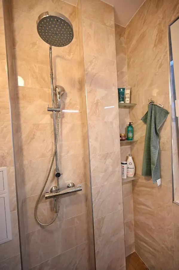 Modern Central 2-Bedroom Apartment With Parking Varna